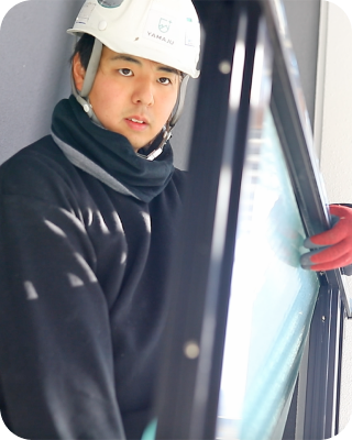 職人の施工中の画像